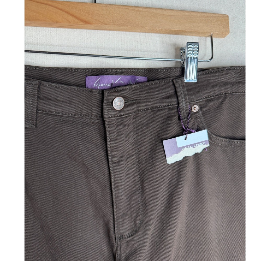 New Gloria Vanderbilt Amanda Slimming Classic Tapered Leg Pants size 16 Brown - Picture 3 of 12